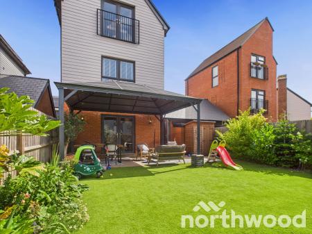 3 bedroom Detached house for sale in Highwood Drive, Chilmington Lakes, Ashford, TN23