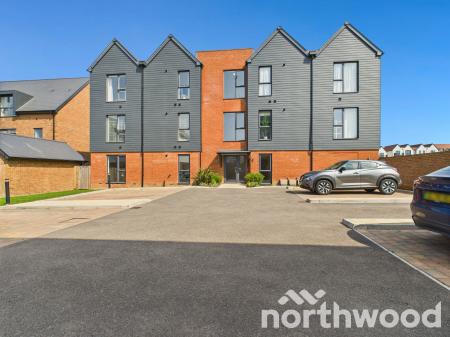 2 bedroom Apartment for sale in Highwood Drive, Chilmington Lakes, Ashford, TN23