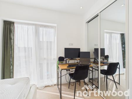 2 bedroom Apartment for sale in Highwood Drive, Chilmington Lakes, Ashford, TN23