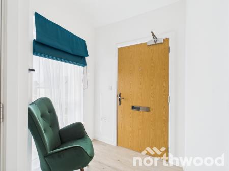 2 bedroom Apartment for sale in Highwood Drive, Chilmington Lakes, Ashford, TN23