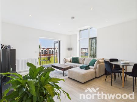 2 bedroom Apartment for sale in Highwood Drive, Chilmington Lakes, Ashford, TN23