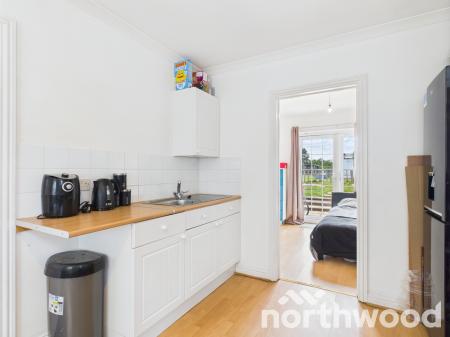 5 bedroom Semi-detached house for sale in Hurst Lane, Ashford, Ashford, TN27