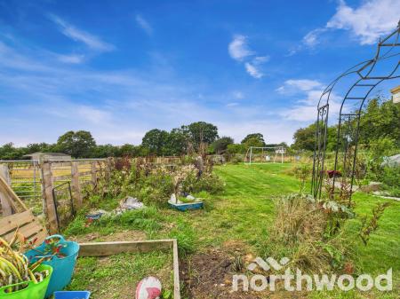 5 bedroom Semi-detached house for sale in Hurst Lane, Ashford, Ashford, TN27