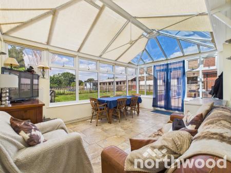 5 bedroom Semi-detached house for sale in Hurst Lane, Ashford, Ashford, TN27