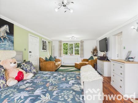 5 bedroom Semi-detached house for sale in Hurst Lane, Ashford, Ashford, TN27