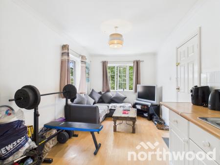 5 bedroom Semi-detached house for sale in Hurst Lane, Ashford, Ashford, TN27