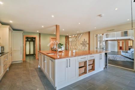 5 bedroom Barn Conversion for sale in Lodge Barn, The Wickets, Willesborough, Ashford, TN24