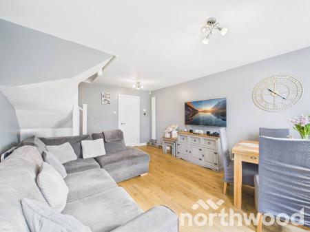 2 bedroom End of terrace house for sale in Manorfield, Singleton, Ashford, TN23