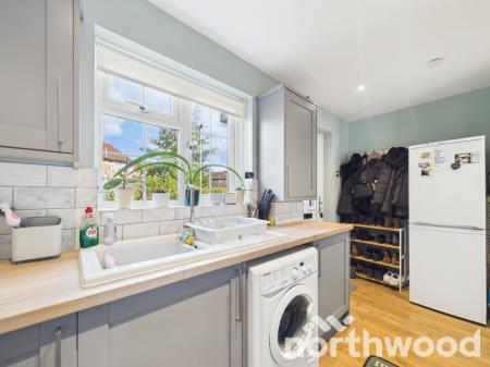 2 bedroom End of terrace house for sale in Manorfield, Singleton, Ashford, TN23