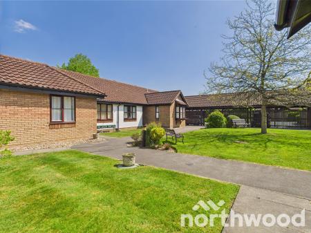 2 bedroom Terraced bungalow for sale in Meridian Court, Singleton, Ashford, TN23