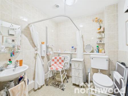 2 bedroom Terraced bungalow for sale in Meridian Court, Singleton, Ashford, TN23