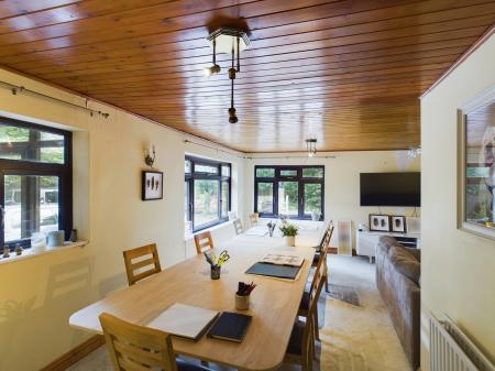 5 bedroom Bungalow for sale in Nickley Wood Road, Shadoxhurst, TN26