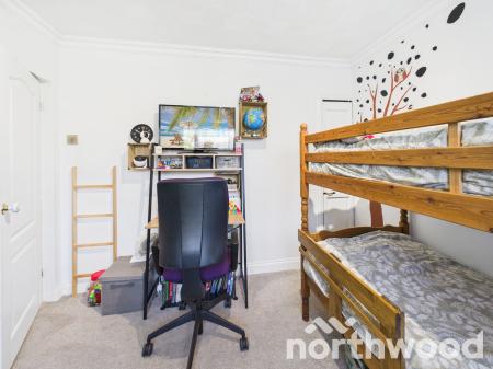 3 bedroom End of terrace house for sale in Oak Tree Road, Ashford, Ashford, TN23