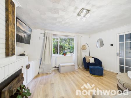 3 bedroom End of terrace house for sale in Oak Tree Road, Ashford, Ashford, TN23