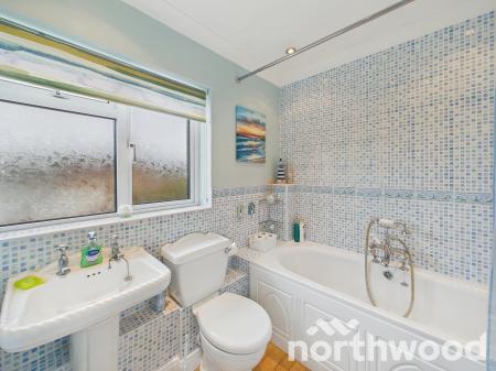 4 bedroom Link detached house for sale in Red Tree Orchard, Singleton, Ashford, TN23