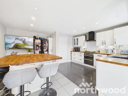 3 bedroom Semi-detached house for sale in Ribston Way, Singleton, Ashford, TN23