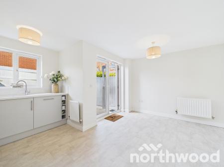 4 bedroom Town house for sale in Swaffer Way, Singleton, Ashford, TN23