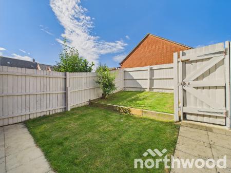 4 bedroom Town house for sale in Swaffer Way, Singleton, Ashford, TN23