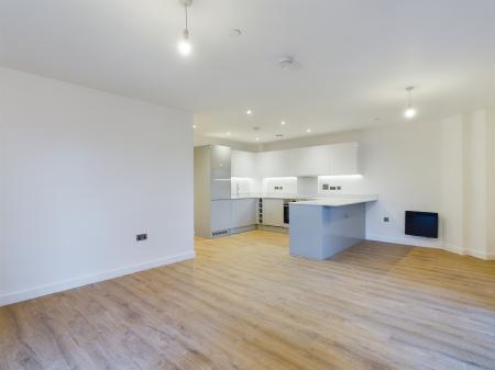 3 bedroom Flat for sale in Victoria Road, Ashford, TN23