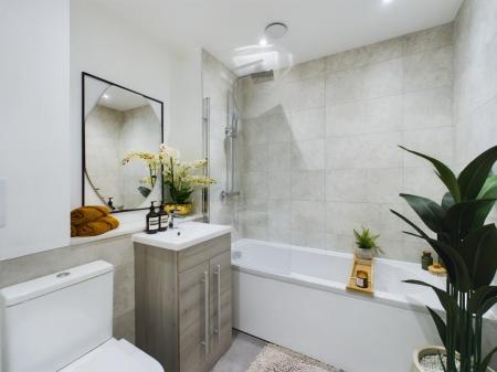 1 bedroom Studio flat for sale in Victoria Road, Ashford, TN23