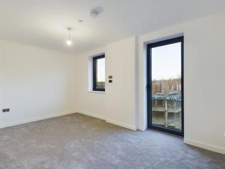 3 bedroom Flat for sale in Victoria Road, Ashford, TN23