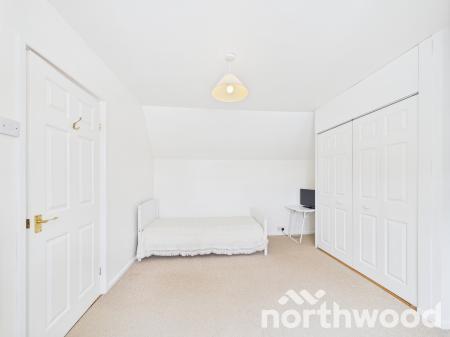 4 bedroom Bungalow for sale in Waterside Terrace, Great Chart, Ashford, TN23