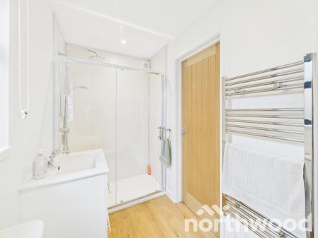 4 bedroom Bungalow for sale in Waterside Terrace, Great Chart, Ashford, TN23