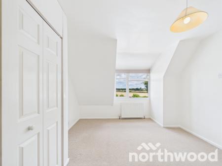 4 bedroom Bungalow for sale in Waterside Terrace, Great Chart, Ashford, TN23