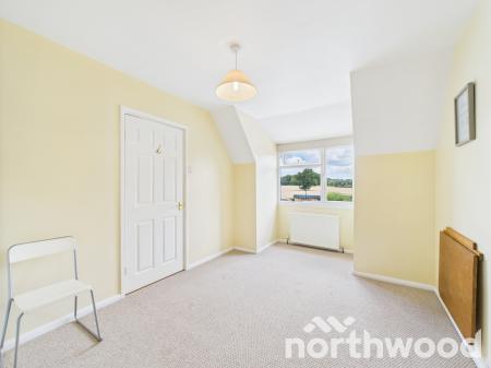 4 bedroom Bungalow for sale in Waterside Terrace, Great Chart, Ashford, TN23