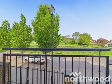 2 bedroom Flat for sale in Windsor Court, Singleton, Ashford, TN23