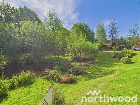 2 bedroom Flat for sale in Windsor Court, Singleton, Ashford, TN23