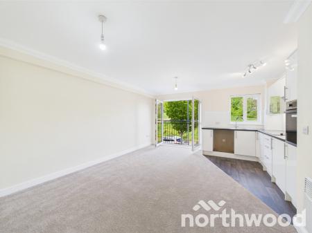 2 bedroom Flat for sale in Windsor Court, Singleton, Ashford, TN23