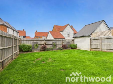 3 bedroom Link detached house for sale in Pochard Drive, Conningbrook Lakes, Ashford, TN24