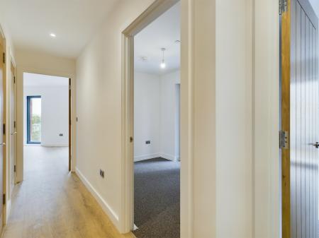 2 bedroom Flat to let in 50 Victoria Road, Ashford, TN23