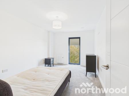 2 bedroom Flat to let in Cantia Place, Ashford, TN23