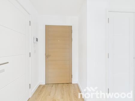 2 bedroom Flat to let in Cantia Place, Ashford, TN23