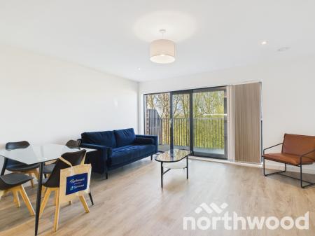 2 bedroom Flat to let in Cantia Place, Ashford, TN23