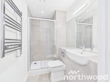 2 bedroom Flat to let in Cantia Place, Ashford, TN23