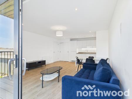 2 bedroom Flat to let in Cantia Place, Ashford, TN23