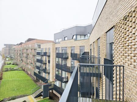 2 bedroom Flat to let in Hampton Place, Ashford, Ashford, TN23
