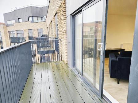 2 bedroom Flat to let in Hampton Place, Ashford, Ashford, TN23