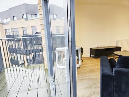 2 bedroom Flat to let in Hampton Place, Ashford, Ashford, TN23