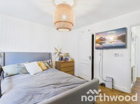 2 bedroom Terraced House to let in Lodge Close, Singleton, Ashford, TN23