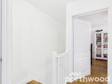 2 bedroom Terraced House to let in Lodge Close, Singleton, Ashford, TN23