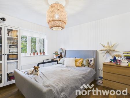 2 bedroom Terraced House to let in Lodge Close, Singleton, Ashford, TN23