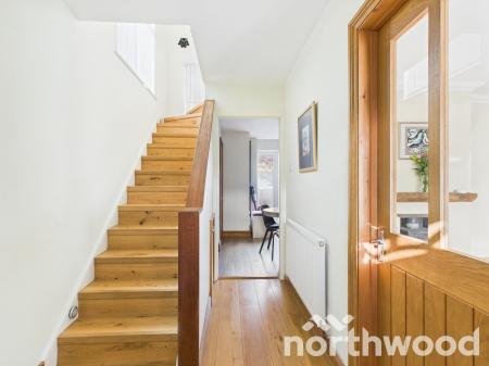 3 bedroom Semi-detached house to let in Northumberland Avenue, Kennington, Ashford, TN24