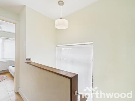 3 bedroom Semi-detached house to let in Northumberland Avenue, Kennington, Ashford, TN24