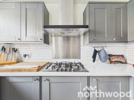 3 bedroom Semi-detached house to let in Northumberland Avenue, Kennington, Ashford, TN24