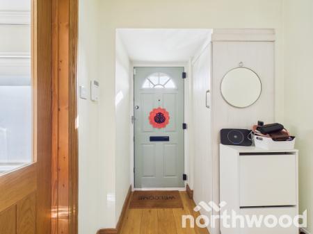 3 bedroom Semi-detached house to let in Northumberland Avenue, Kennington, Ashford, TN24