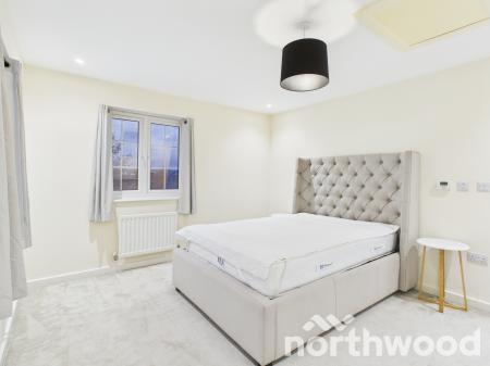 4 bedroom Detached house to let in Song Thrush Drive, Finberry, Ashford, TN25